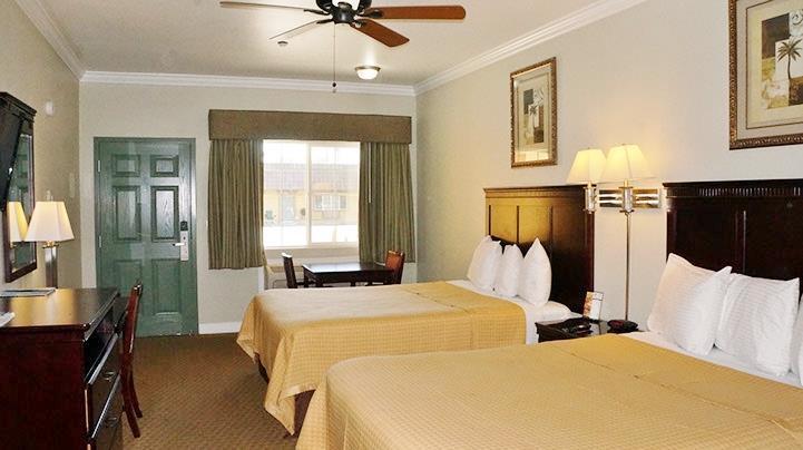 Rodeo Lodge Clovis Quarto foto